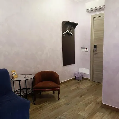 לינה וארוחת בוקר Iris רומא